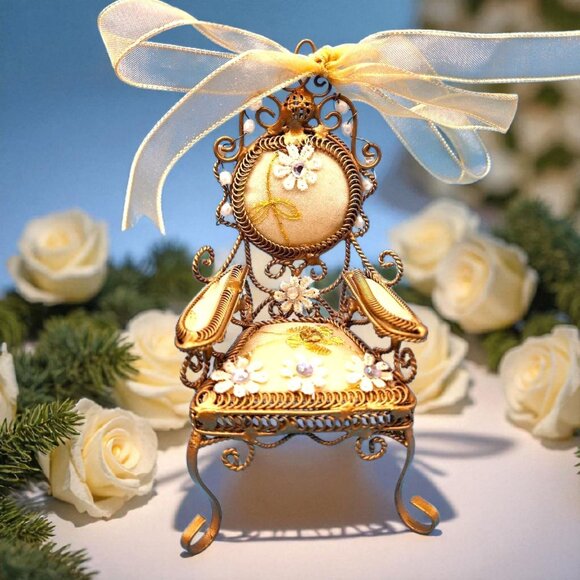 Victorian Gold French Provincial Floral Chair Ornament Pearl Beads Tulle Ribbon - Picture 1 of 8